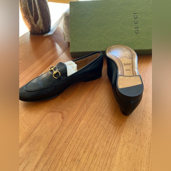Brand new (in box) authentic women’s Gucci Jordan loafers - Picture 6 of 9